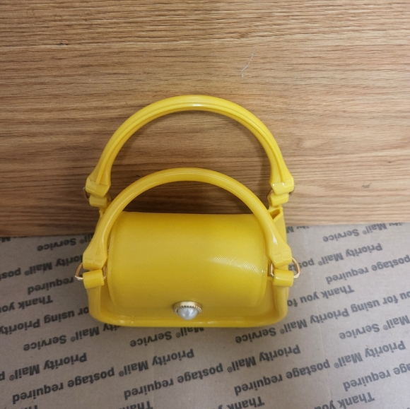 Mini Purse Yellow with Costume Pearl Snap latch Women/Girls - Picture 2 of 10